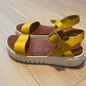 MIA Sandals Size 7.5